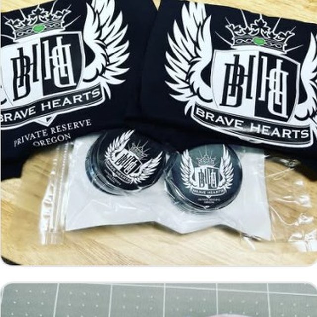 Brave Hearts crest stickers